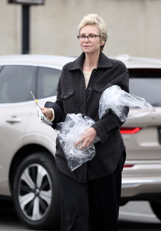 Jane Lynch - Out in Montecito 06/09/2023