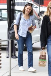 Jennifer Garner Arriving at the Studio in Hollywood 06/14/2023