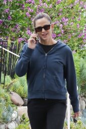 Jennifer Garner - Out in Brentwood 06/05/2023