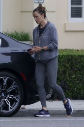 Jennifer Garner - Out in Los Angeles 06/01/2023