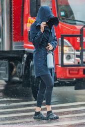 Jennifer Lawrence - Braves the NYC Rain 06/27/2023