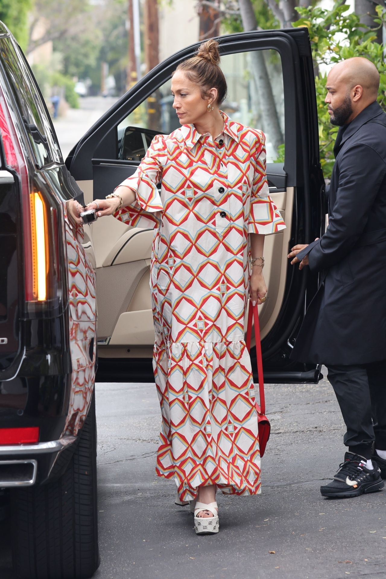 Jennifer Lopez - Out in West Hollywood 06/10/2023 • CelebMafia