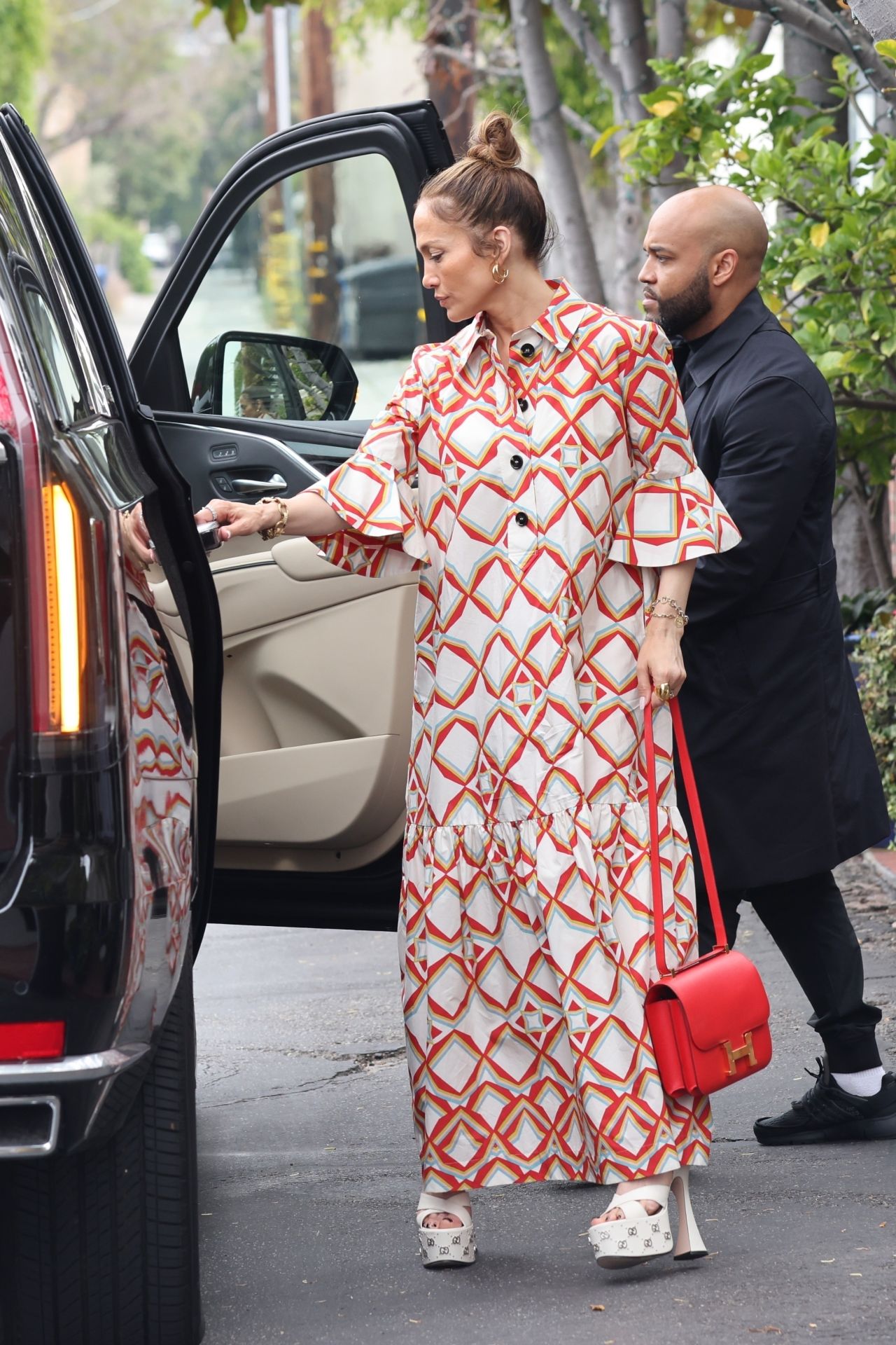 Jennifer Lopez - Out in West Hollywood 06/10/2023 • CelebMafia