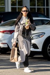 Jodie Woods - Grocery Shopping in Calabasas 06/01/2023