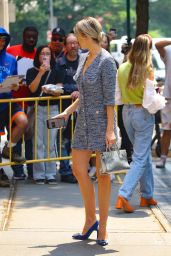 Lala Kent - Leaves The View in New York 06/06/2023