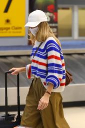 Margot Robbie at JFK Airport in New York 05/31/2023