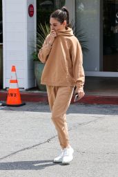 Mila Kunis in Comfy Outfit in Los Angeles 06/02/2023