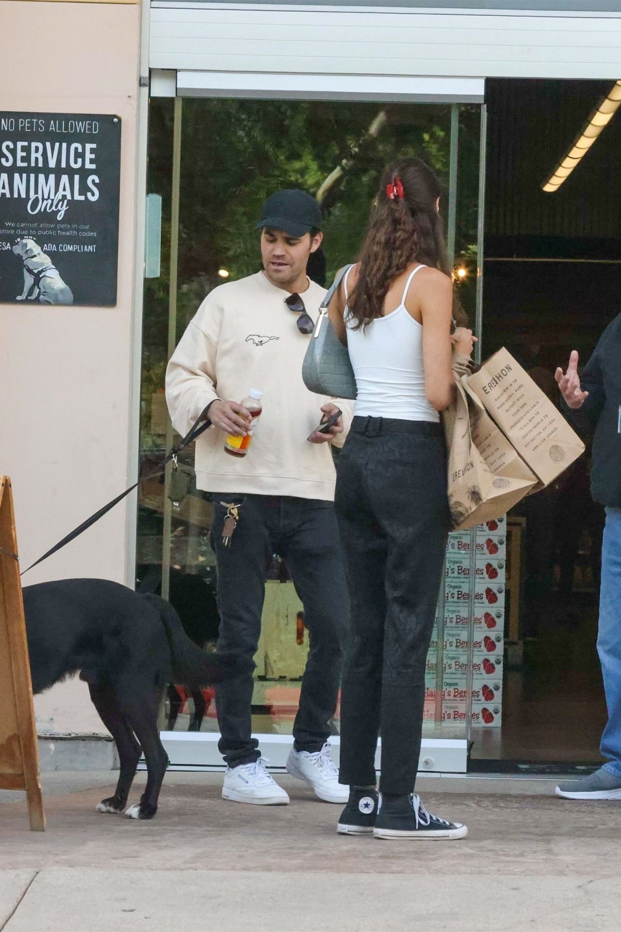 Natalie Kuckenburg at Erewhon Market in Calabasas 06/14/2023 • CelebMafia