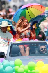 Niecy Nash - 2023 WeHo Pride Parade in West Hollywood 06/04/2023