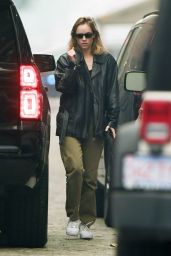 Suki Waterhouse - Out in New York 06/07/2023