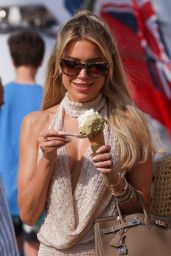 Sylvie Meis Eats an Ice Cream in Saint Tropez 06/06/2023