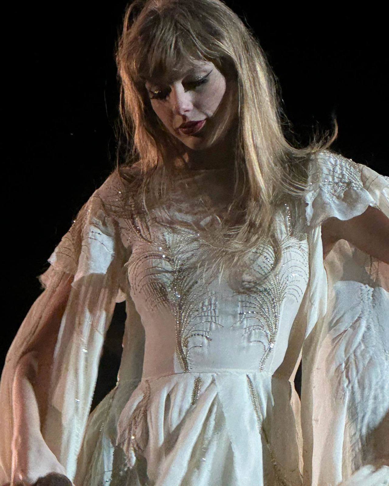 https://celebmafia.com/wp-content/uploads/2023/06/taylor-swift-06-28-2023-13.jpg