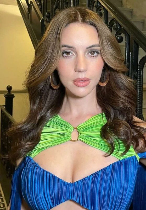 Adelaide Kane – Saturne Magazine February/March 2023 (Behind the Scenes)