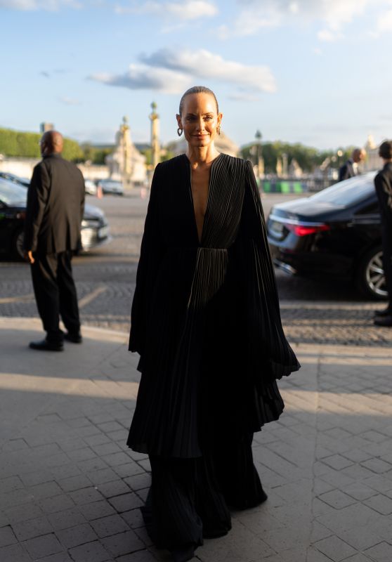 Amber Valletta - Arrive at Balenciaga After Party at Paris Fashion Week 07/05/2023