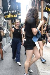 AnnaSophia Robb at the SAG-AFTRA Strike in Front of the Netflix Offices in NYC 07/20/2023