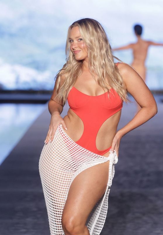 Camille Kostek - Sports Illustrated Swimsuit Runway Show in Miami Beach 07/07/2023