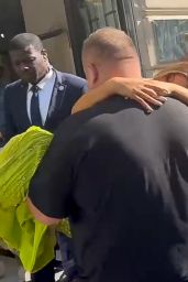 Cardi B Has Her Bodyguard Carry Her Into Her Hotel in Paris 07/06/2023