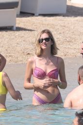 Chiara Ferragni on the Beach in Mykonos 07/15/2023