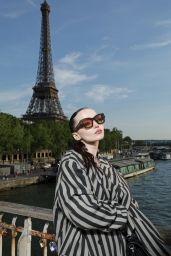 Dove Cameron - Kenzo show in Paris 06/23/2023