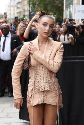 Emma Chamberlain – Arrives at the Jean Paul Gaultier Show at Paris Fashion Week 07/05/2023