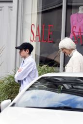 Emma Corrin and Her Mum Shopping in North London 07/29/2023