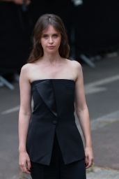 Felicity Jones - Giorgio Armani Privé Haute Couture Show in Paris 07/04/2023