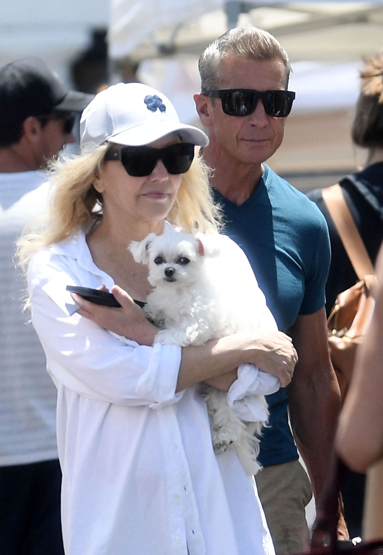 Heather Locklear With Her Boyfriend Chris Heisser at the Farmers Market ...