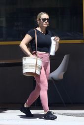 Hilary Duff in Workout Outfit in Studio City 07/15/2023