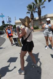Hilary Duff – SAG AFTRA Strike at Paramount in Los Angeles 07/17/2023