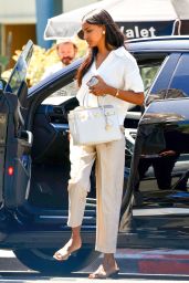 Jasmine Tookes - Out in Los Angeles 07/13/2023