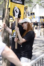 Julianne Moore - SAG-AFTRA Picket Line Outside NBC Rockefeller in NYC 07/26/2023