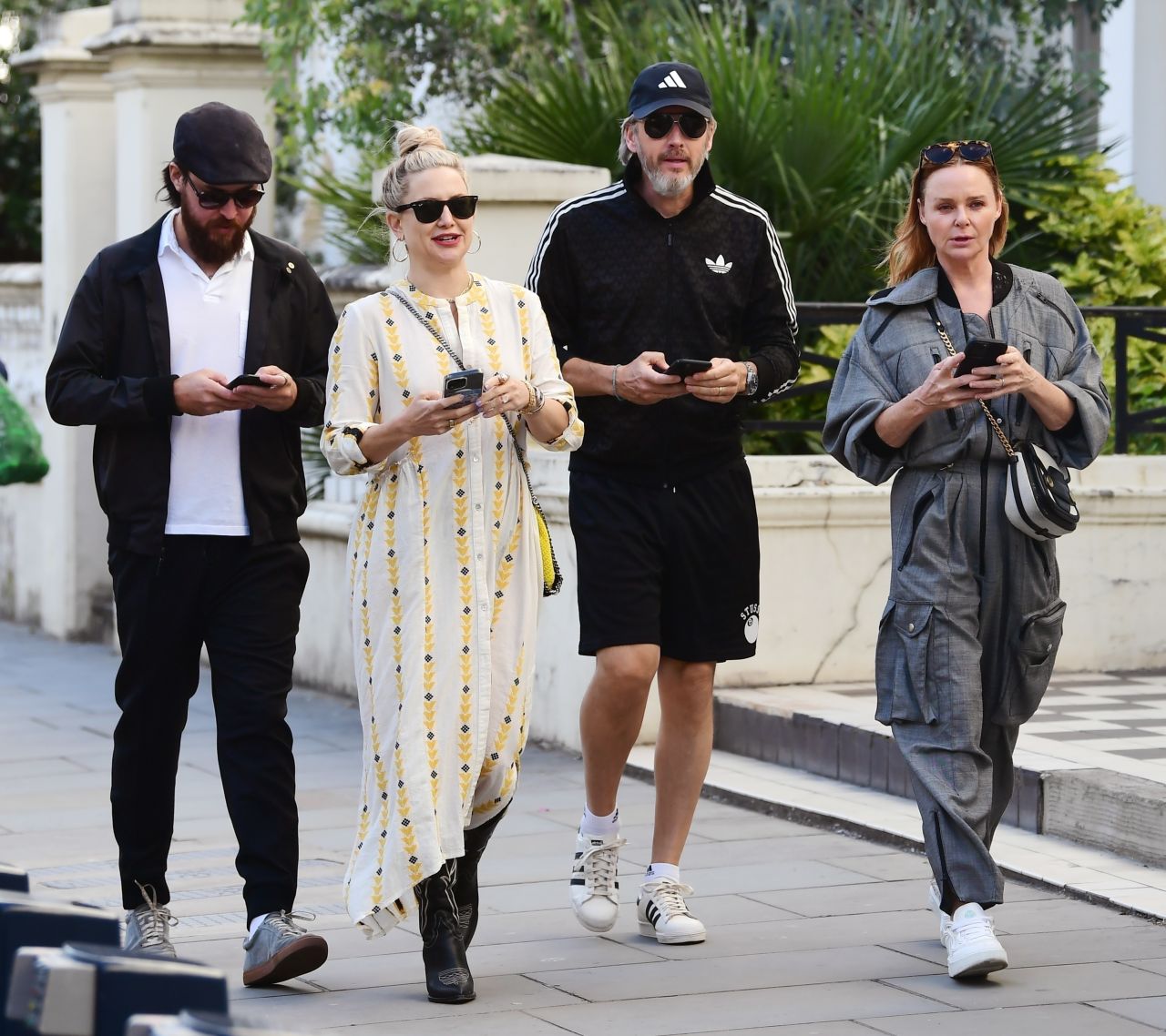 Kate Hudson With Her Fiancé Danny Fujikawa With Stella McCartney and Her  Husband Alasdhair Willis in Notting Hill 07/06/2023 • CelebMafia