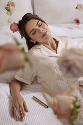 Kendall Jenner – Moon Rose Mint Collection 2022 (more photos)