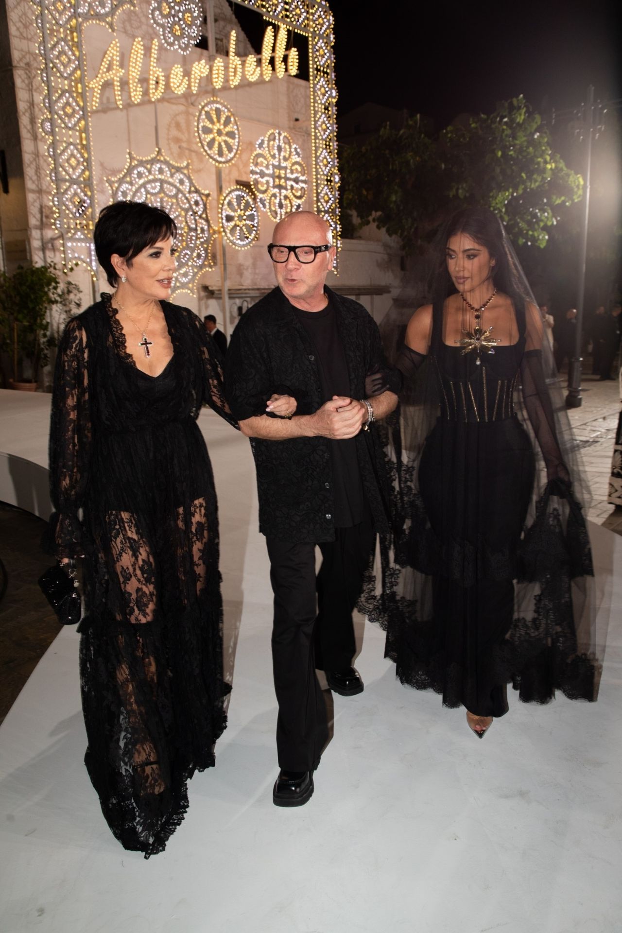 Kim Kardashian And Kris Jenner Dolce And Gabbanas Alta Moda