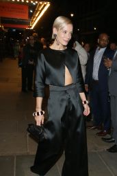 Lily Allen - Leaving The Pillowman West End Show in London 07/13/2023