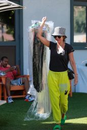 Lisa Rinna in Casual Outfit in Bel Air 07/20/2023