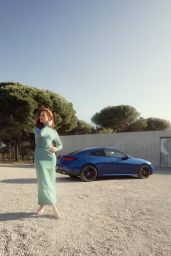 Madelaine Petsch - Mercedes-Benz CLE 2023