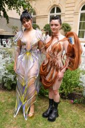 Maisie Williams - Iris Van Herpen Haute Couture Show at Paris Fashion Week 07/03/2023
