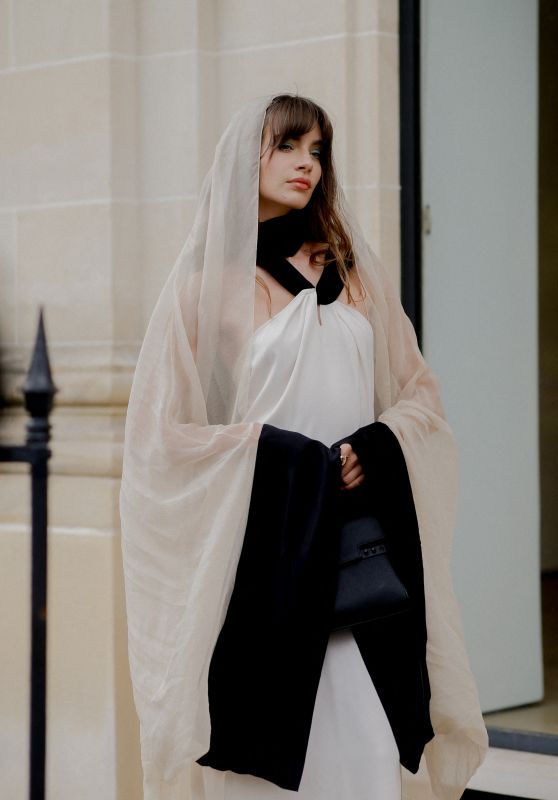 Mara Lafontan Arriving at Alexis Mabille Show at Paris Fashion Week 07/04/2023