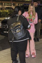 Margot Robbie at the Sydney Airport 07/01/2023