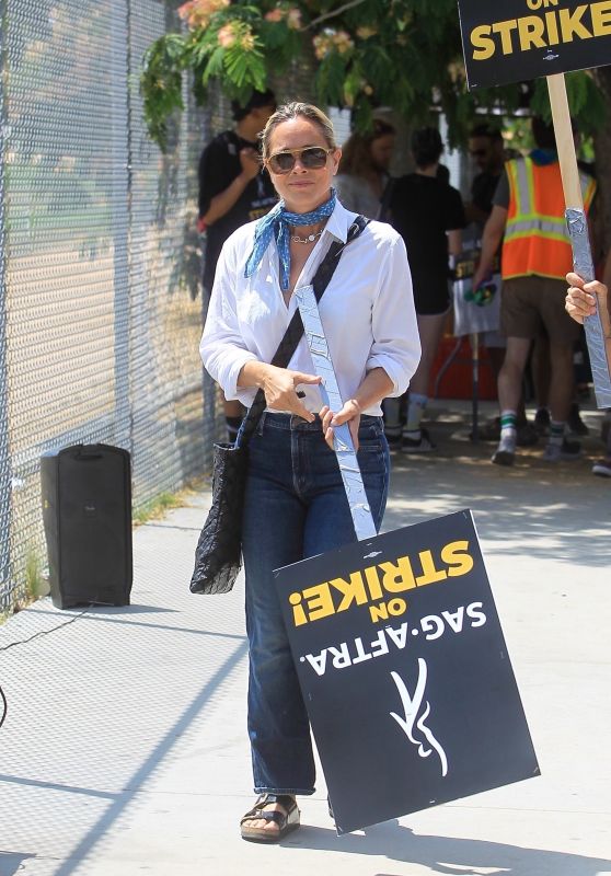 Maria Bello - SAG AFTRA Strike at Paramount in Los Angeles 07/17/2023