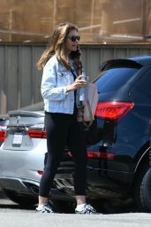 Maria Shriver Street Style - Brentwood 07/21/2023