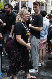 Melissa Joan Hart – “Rock the City for a Fair Contract” Rally at Times Square 07/25/2023