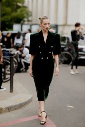 Meredith Duxbury - Arriving at Alexandre Vauthier Show at Paris Fashion Week 07/04/2023