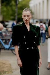 Meredith Duxbury - Arriving at Alexandre Vauthier Show at Paris Fashion Week 07/04/2023