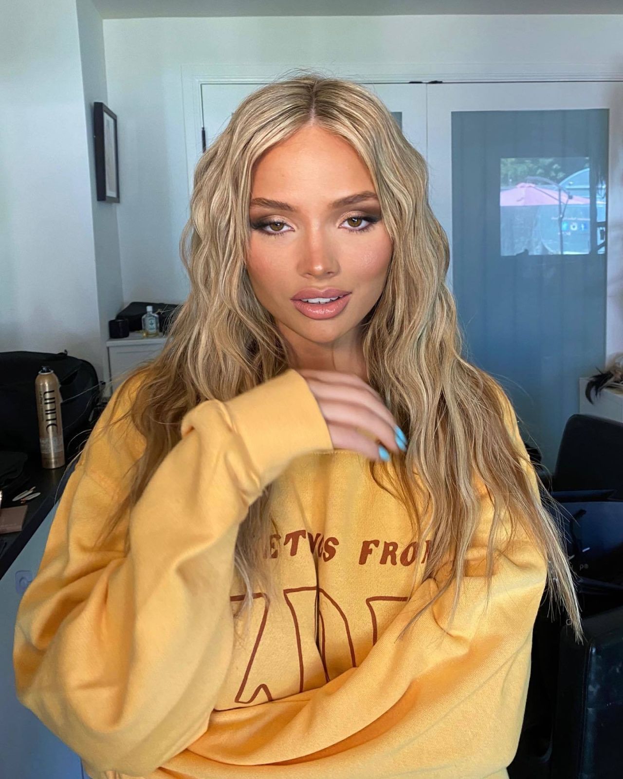 Natalie Alyn Lind Style, Clothes, Outfits and Fashion • CelebMafia