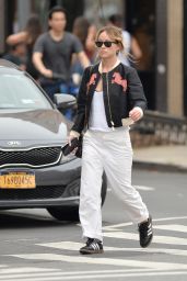 Olivia Wilde Street Style - New York 07/08/2023