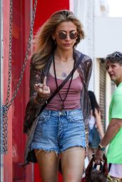 Paris Jackson - Exiting the Fairfax Flea Market in Los Angeles 07/16/2023