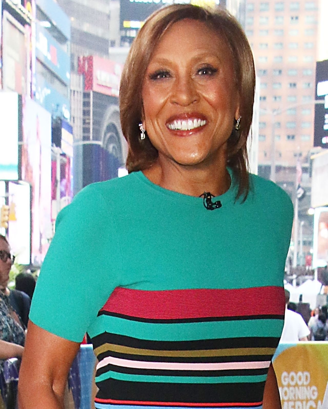 Robin Roberts - Arrives at GMA in New York 07/26/2023 • CelebMafia