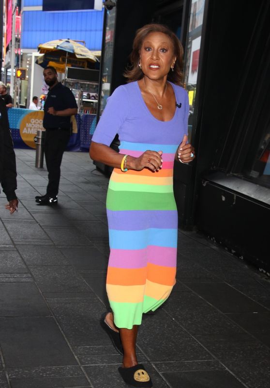 Robin Roberts Arrives at Good Morning America in New York 07/24/2023